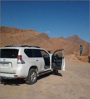private Marrakech tours to Erg Chebbi desert,4x4 Marrakech to Zagora trips